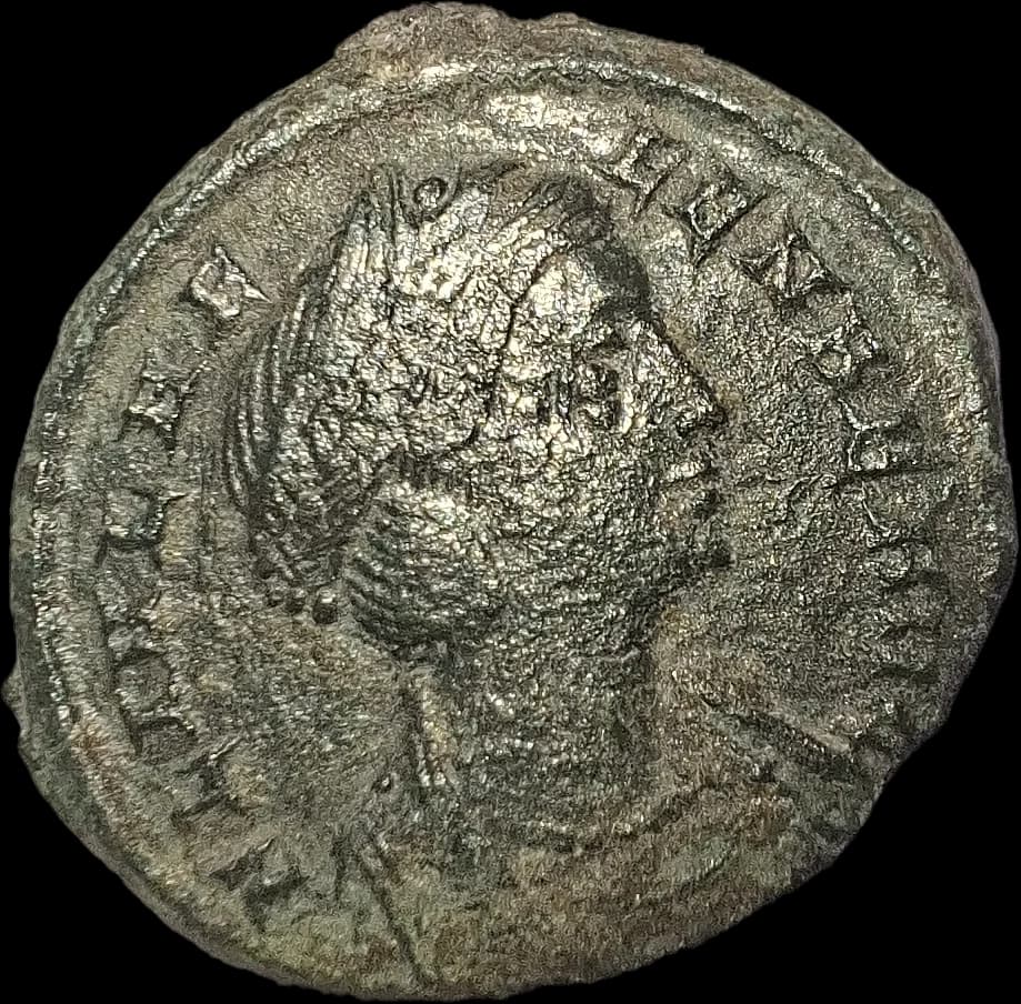 Anverso ampliado da moeda TH-N-0083 — Helena. Follis ou nummus