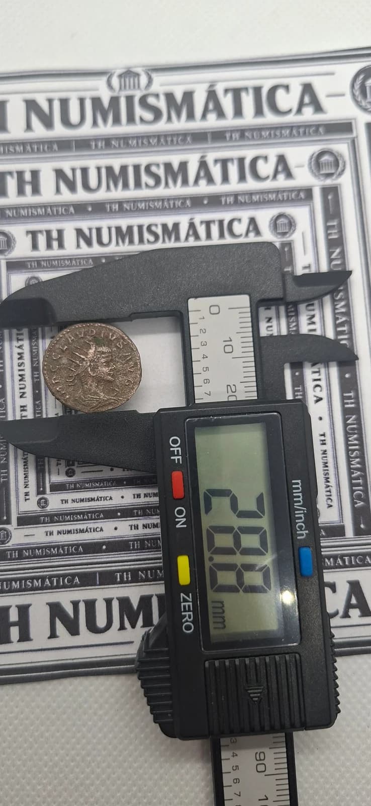 Diâmetro (paquímetro) da moeda TH-N-0092 — Cláudio II Gótico. Antoniniano