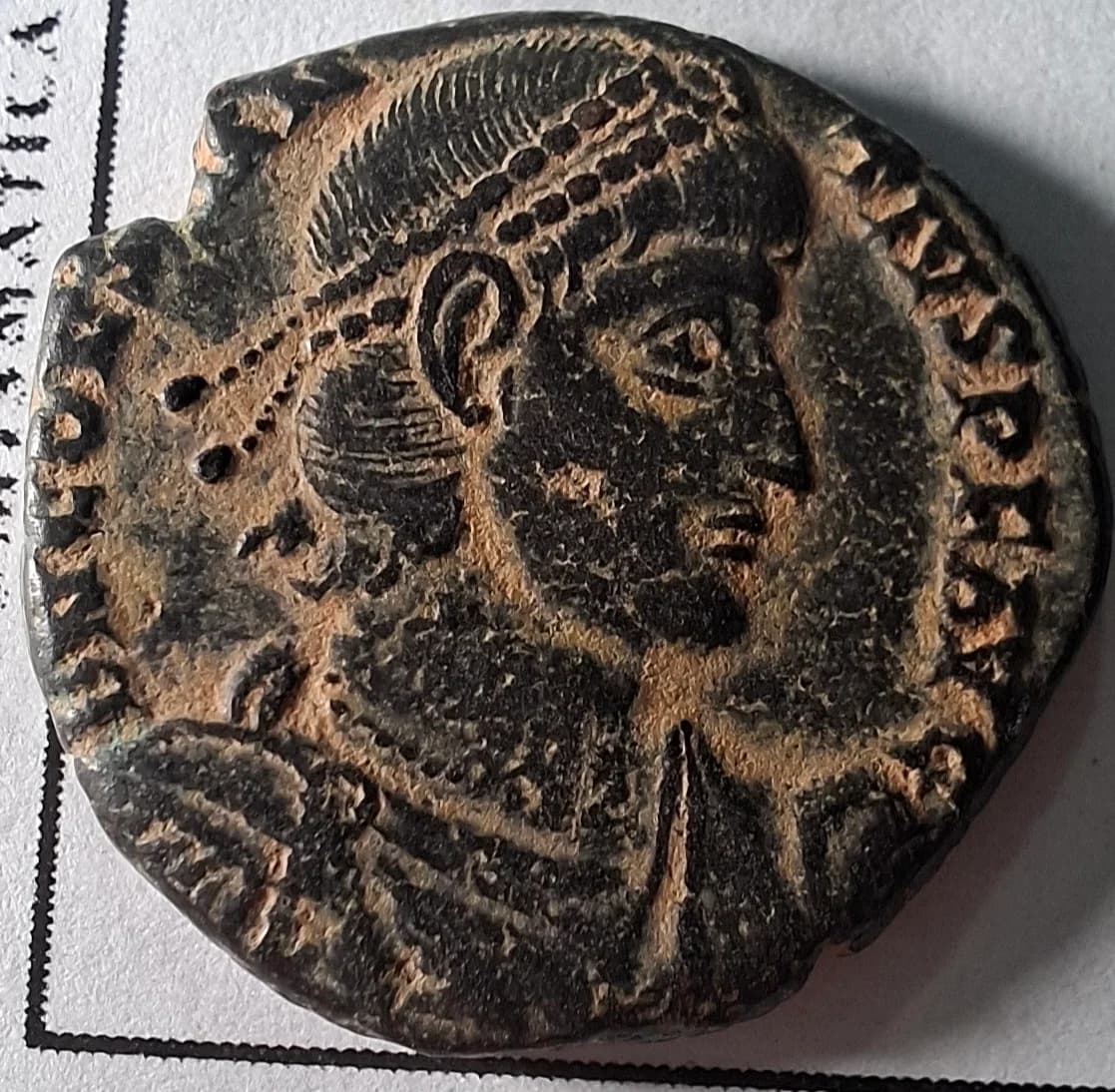 Anverso ampliado da moeda TH-N-0108 — Constâncio II. Maiorina