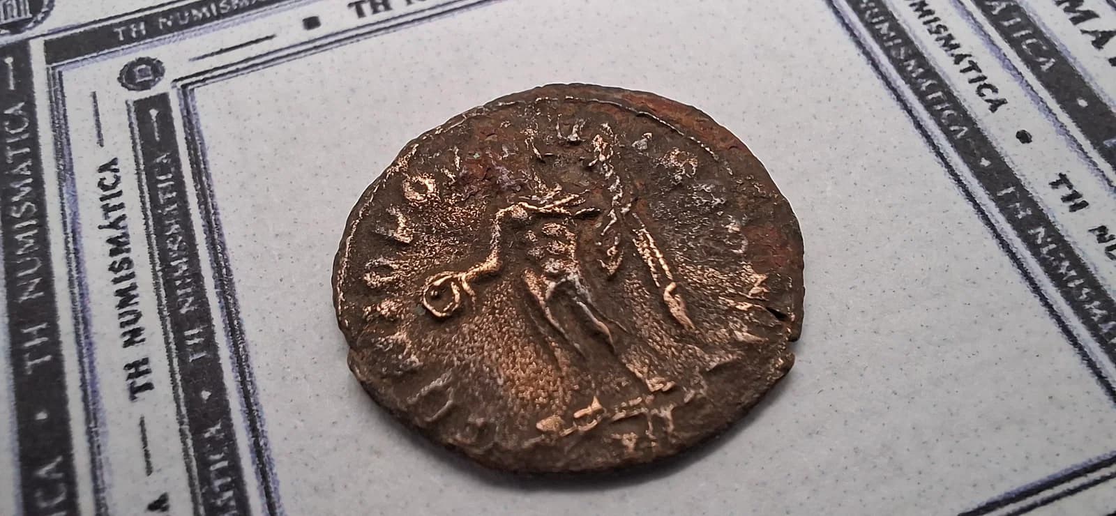 Lateral da moeda TH-N-0226 — Constâncio I. 1/4 follis
